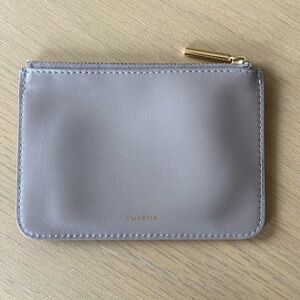Cuyana mini flat leather zip pouch